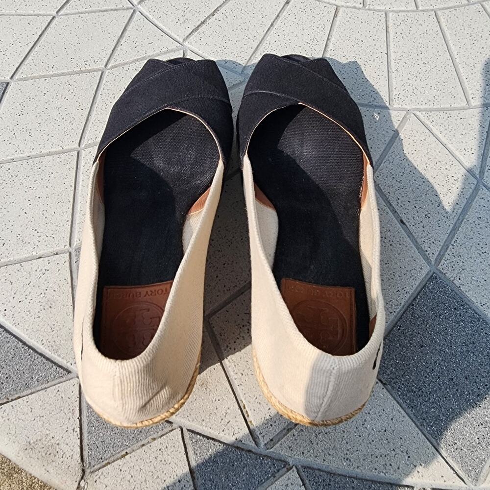 Tory Burch Filipa Canvas Peep Toe Espadrille Wedges 9 - Picture 4 of 10